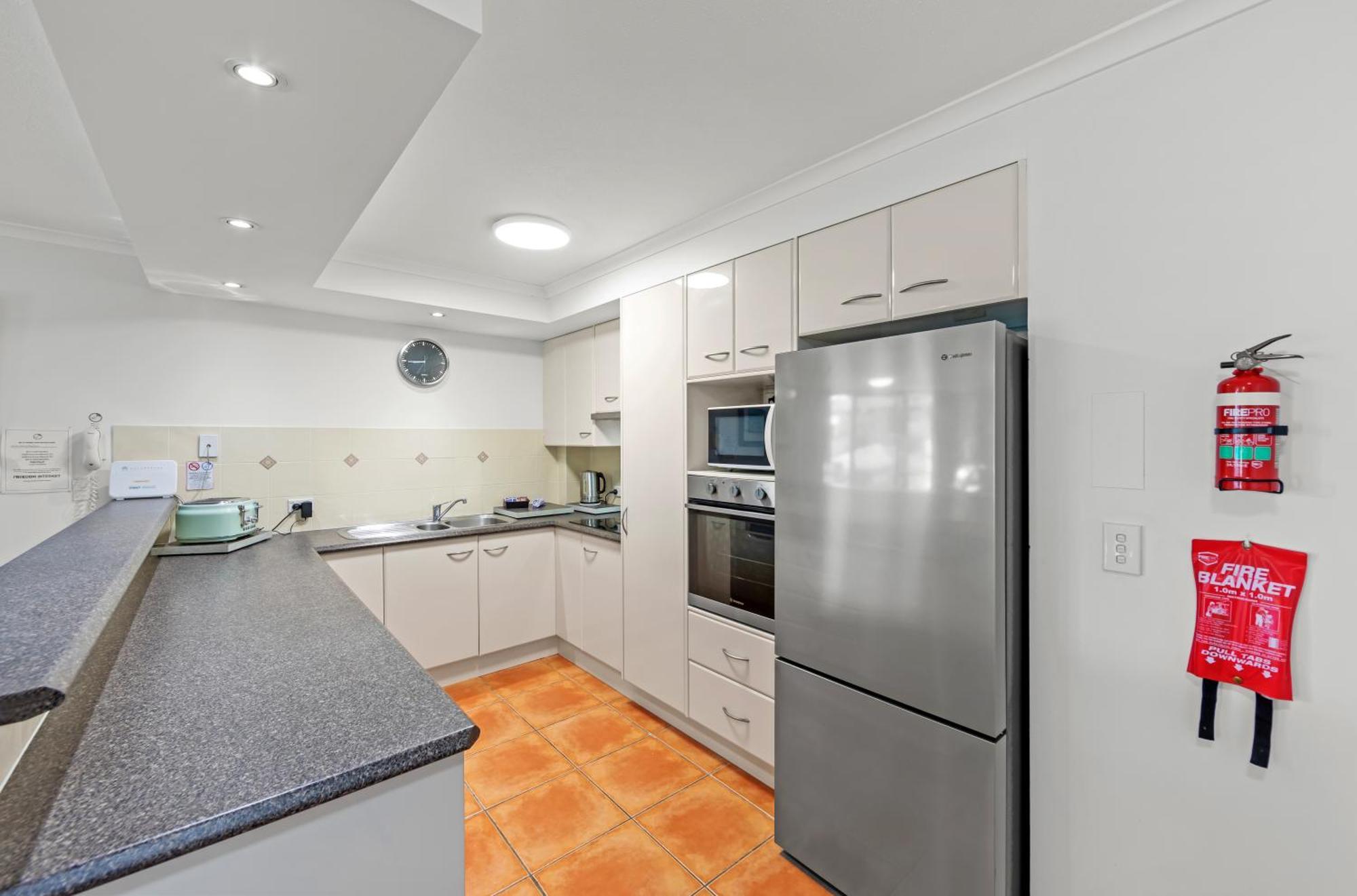 Sanctuary Beach Resort Gold Coast Kültér fotó