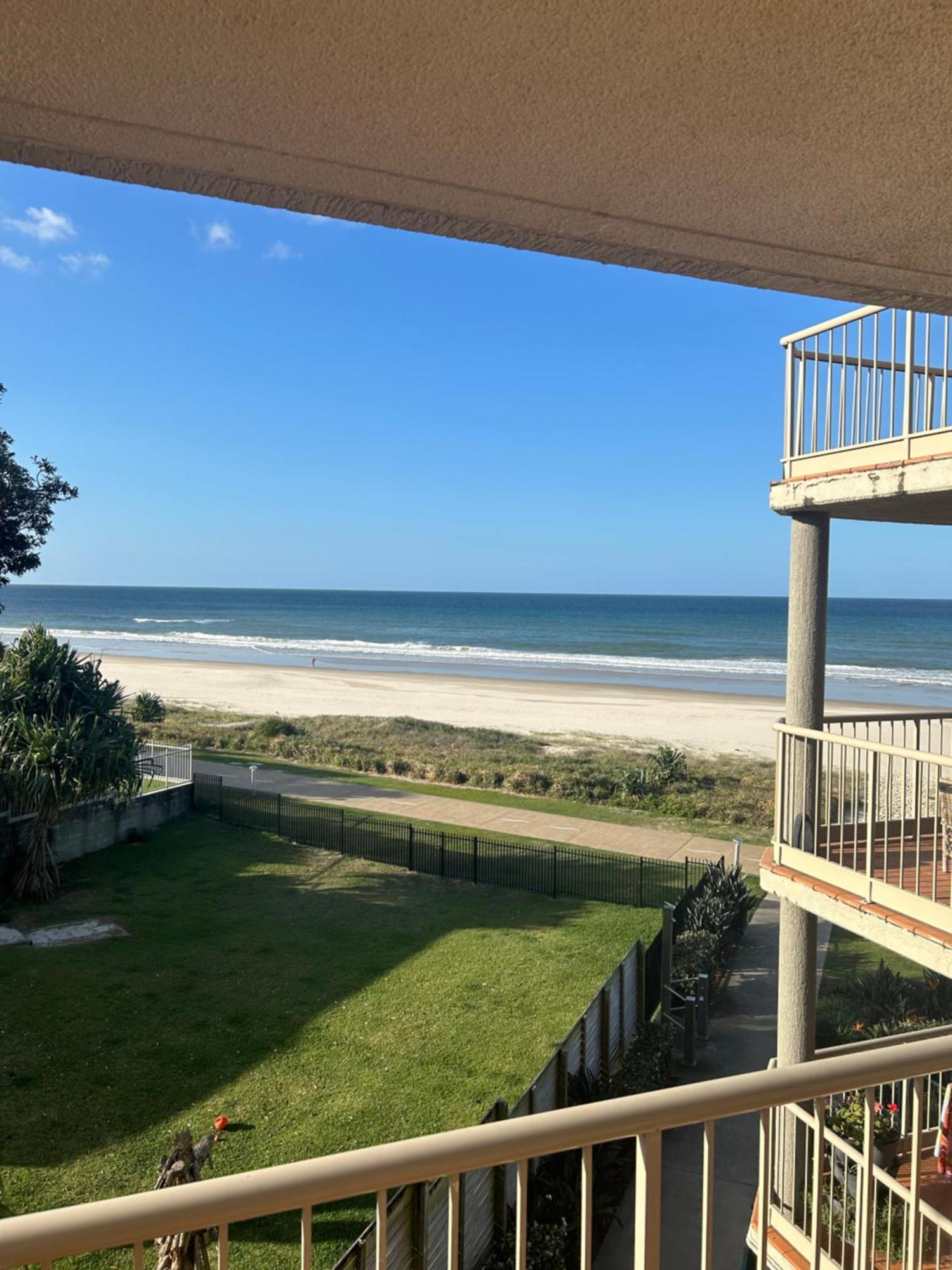 Sanctuary Beach Resort Gold Coast Kültér fotó