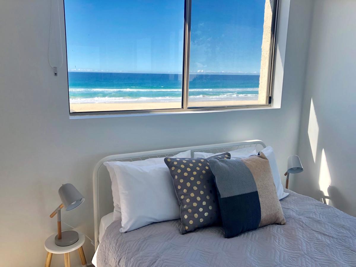 Sanctuary Beach Resort Gold Coast Kültér fotó