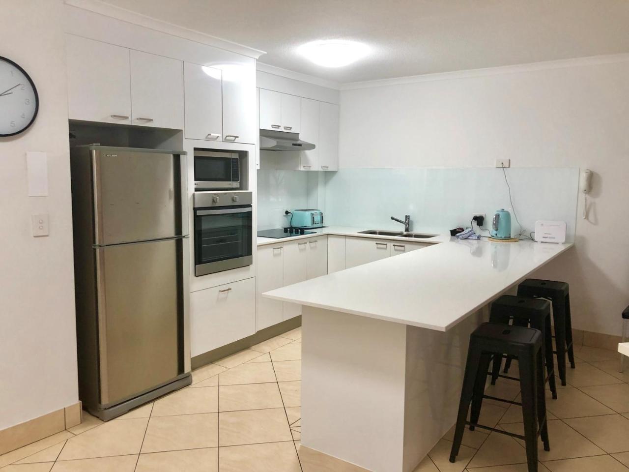 Sanctuary Beach Resort Gold Coast Kültér fotó