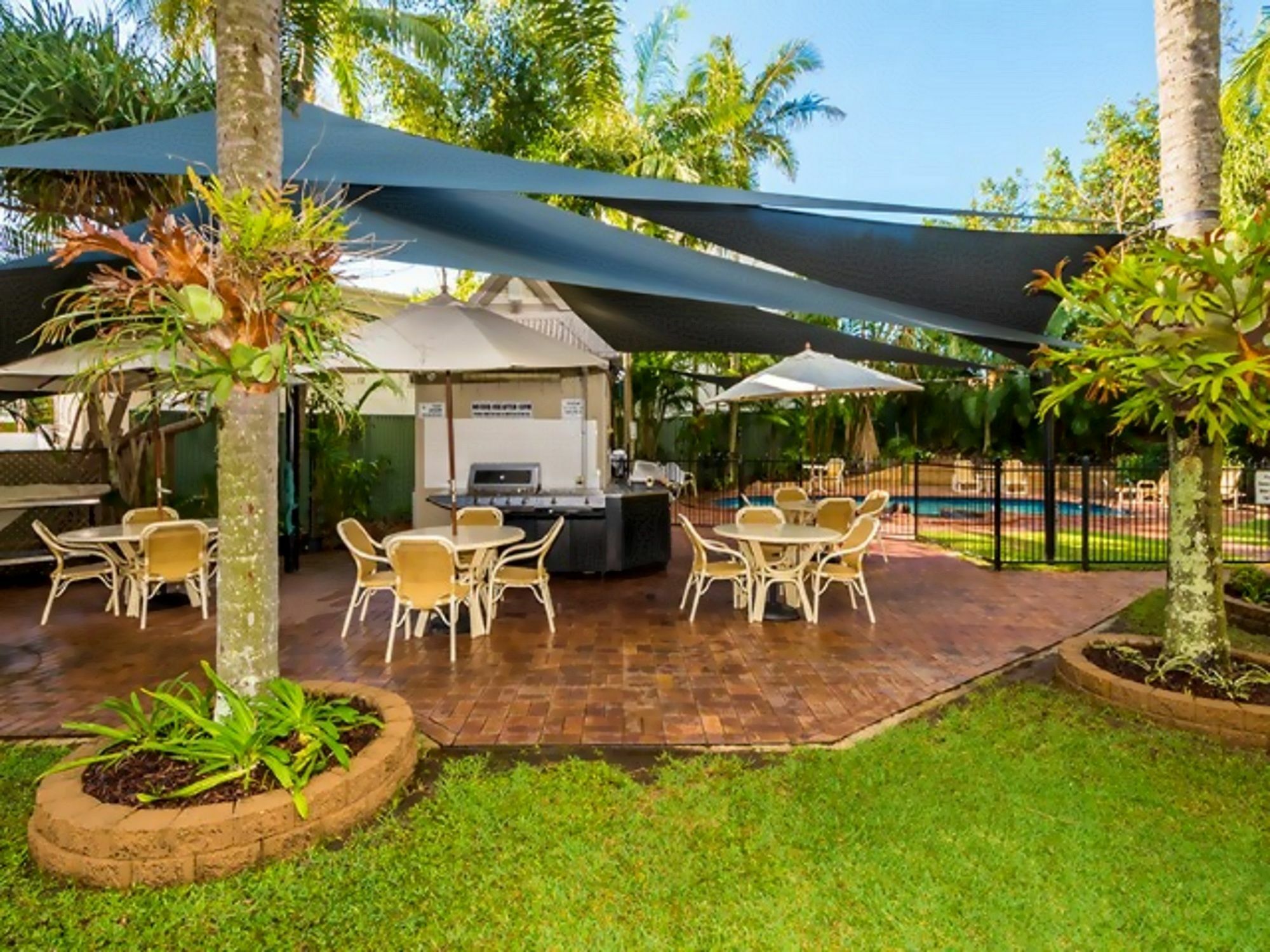 Sanctuary Beach Resort Gold Coast Kültér fotó