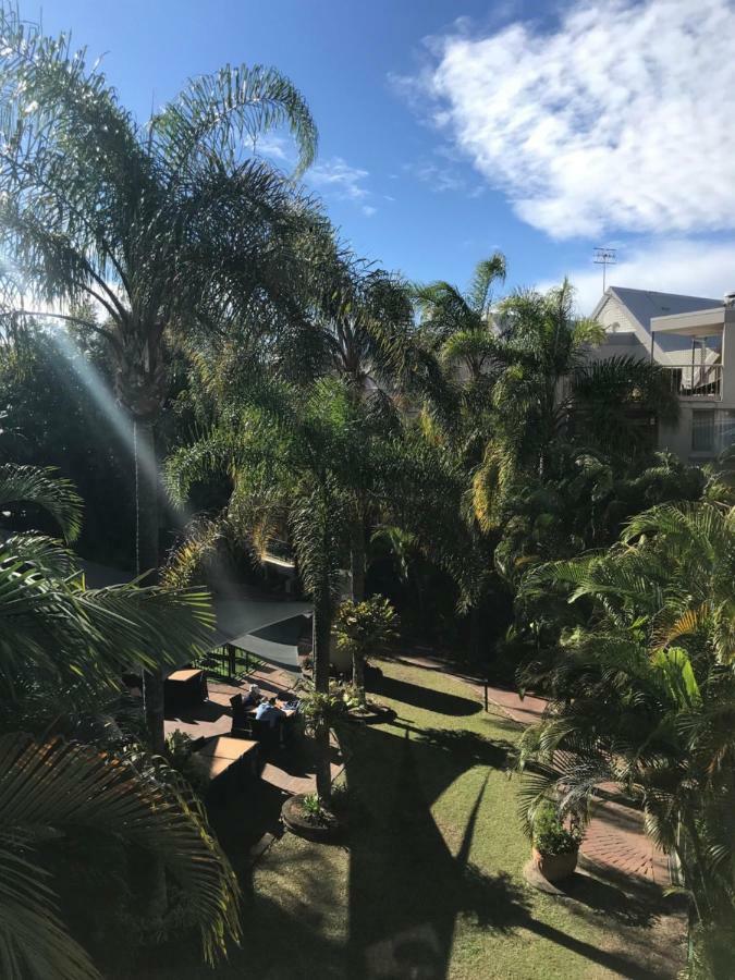 Sanctuary Beach Resort Gold Coast Kültér fotó